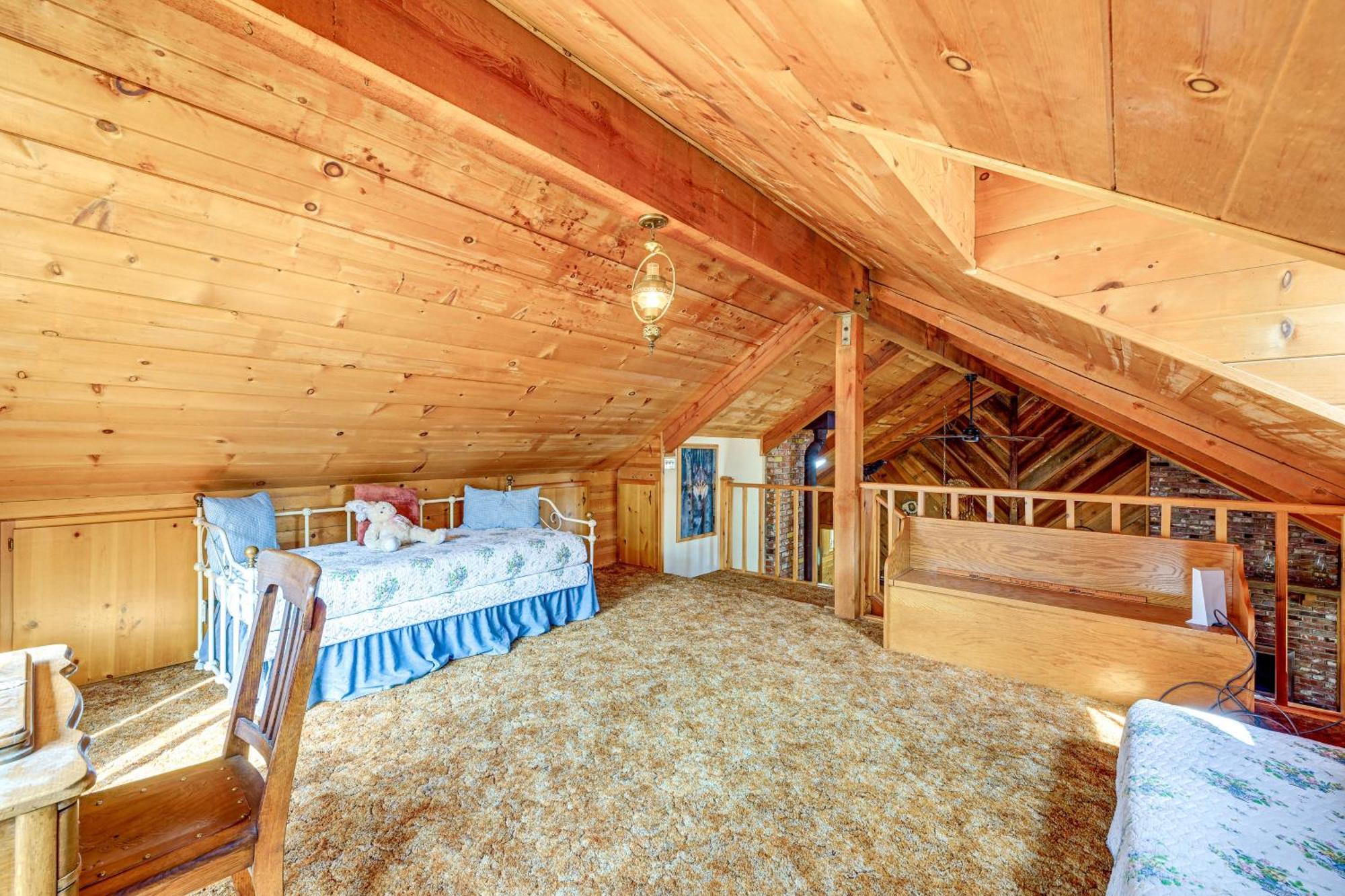 Cozy Family-Friendly Badger Retreat With Fireplace! Exteriör bild